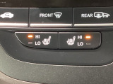 運転席と助手席にはシートヒーターが付いています☆寒い時期に腰周りを温めてくれるので体全体が温まりやすいのは勿論、暖房と違い顔に風が当たらないので、乾燥肌やドライアイの方でも大丈夫☆