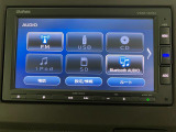 【ナビ】TV CD/DVD再生やBluetoothオーディオなど多彩なメディアに対応したメモリーナビを装備しています。