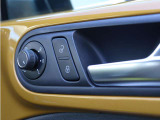 運転席まわりのスイッチ類もすっきりとした印象。必要な操作が手元でしやすく、使い勝手にも配慮されています。