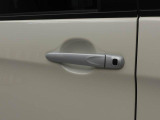 中古車は一物一価、同じようなお車でも、整備状況、外内装の状態など様々です。