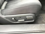 運転席10Wayパワーシート&ドライビングポジションメモリー機能(シート位置・アクティブドライビングディスプレイ・ドアミラー角度)