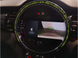 MINIのメーターパネルは円をコンセプトにデザインされております。おしゃれで愛嬌のあるMINI独自のデザインに惹かれる方は数多くいらっしゃいます。