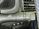 【オートライト】車外の明るさに応じて自動的にライトの点灯・消灯をしてくれます