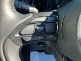 運転中でも手を離さずにオーディオの操作ができる『ステアリングスイッチ』機能があります!