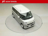 両側パワースライドドア付きだから、狭い駐車スペースなどでの乗り降りラクラク♪小さなお子さまのいるご家庭には嬉しい装備です。