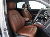 Audi車はどの車種も全てレザーハンドルです。そこにはAudiのこだわりがあり質感の高いレザーでしっかりと手に馴染み、高級感を演出します。