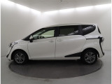 両側パワースライドドア付きだから、狭い駐車スペースなどでの 乗り降りラクラク!小さなお子さまのいるご家庭には嬉しい装備。