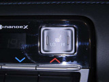 運転席と助手席にシートヒーターを装備しております。