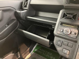 店内では季節で変わるダイハツオリジナルの美味しいスイーツとドリンクでおもてなしいたします。