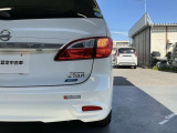 後続車からの視認性も良くスタイリッシュなテールランプを採用しています
