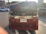 プライバシ-ガラスが装備されています。外を見るときは気にならずに、後方車両から車内が見えにくい設計です。