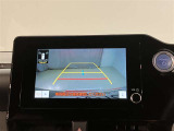 いまや必須装備「ナビゲーション」搭載!知らない場所にスイスイッとドライブ。もう、これなしではハンドルを握れませんね!でも運転中の操作は危険ですのでご注意ですね☆