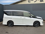 他にも画像がございますので、是非ご覧頂ければと思います。より詳しくお車をご覧いただけます。