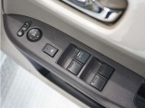 ◆パワーウィンドウスイッチ◆運転席から全席の窓の開閉操作を行うことが出来いつでも換気ができます!