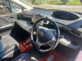 室内は広々しています。当社では、ご納車前に全車室内クリーニング・除菌を無料で行います。