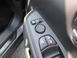 ドアミラーの鏡面の調節、格納は運転席からすべて操作できます!