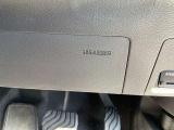 運転席の膝前日は、SRSニーエアバックを装備していますので安心です。