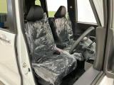 【運転席・助手席】内装ルームクリーニング済みです。しっかり綺麗にしていますので、是非、お確かめください。車に自信があるからこそ、是非一度ご来店頂き内外装も見てもらえると幸いです。