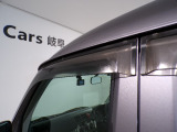 ★ドアバイザー★雨天時に窓を開けても濡れにくく車内に雨が入り込むのを防ぎながら換気ができます(^^♪