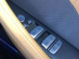 車両の詳細、ご質問につきましては、営業スタッフまでお気軽にご連絡下さいませ。遠方のお客様には実車の詳細動画送信も承ります。お問合せをお待ち致しております。