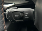 アクティブクルーズコントロール(ストップ&ゴー機能付) 前走車がいる場合はレーダーと車載カメラがその速度と距離を検知し自動制御によって適切な車間距離を保ちます。