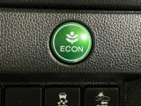 ★ECONスイッチ★ エコドライブを加速しよう!スイッチをONにすると、運転の仕方によるロスを抑え込み燃費をよくするようクルマが頑張ります(*^ー^*)燃費向上にチャレンジ♪