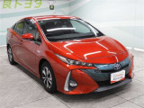 広々とした車内空間に優れた燃費性能。更にデザインも上質で人気のお車です!