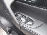 運転席パワーウインドスイッチです。