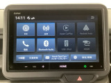 Honda CONEECT対応で、スマホの地図アプリが大画面で表示。操作も画面タッチで簡単にできます!またスマホ内の音楽も車内スピーカーで聴くことができるので、楽しくドライブできますね♪