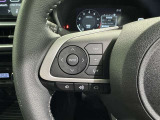 ステアリングスイッチ装備!運転しながら手元でオーディオの操作などができます。