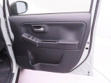 中古車は一物一価、同じようなお車でも、整備状況、外内装の状態など様々です。