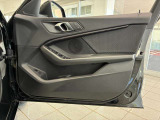 完成度の高いBMW認定中古車は、ご購入後も安心です。また、保証期間中は、365日24時間体制(フリーダイアル)で、万一の故障などの様々なトラブルにも対応いたします。
