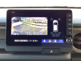 バックモニター付きで、車庫入れやバック時の後方確認をしっかりサポート。モニターに映し出される映像で死角も確認しやすく、狭い場所での駐車や後退時の操作をより安心して行えます。