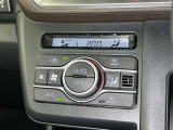 オートエアコンで快適な室内です。