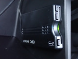 ■【ETC車載器】が装備されています。セットアップをしてお渡しとなり、ETCカードを差し込むだけで高速道路の利用が可能です。