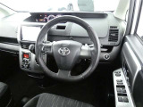 【運転席】運転席周りの画像です。ご来店いただき実際に見てみてくださいね☆