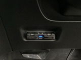 ETC車載器が付いてます。ETCが使用可能な道路通行料はキャッシュレスでスマートに走行できます。
