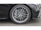 ●純正19インチホイール『ブレーキダストが出やすい輸入車には、アルミホイールコーティングがおススメ!無機質ガラスを使用した当社オリジナルコーティング!ぜひご検討下さい!』
