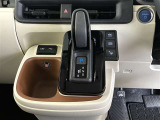 購入後も安心の走行距離無制限のトヨタのロングラン保証全車1年付き。有償ですが最長3年間走行距離無制限の保証をお付けする事が可能。安心感が違います♪やっぱりトヨタ♪ 月曜定休
