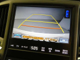 車庫入れや駐車で威力を発揮するのがバックモニター!ナビディスプレイに後ろの様子が映し出されるから安心です。