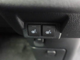 運転席と助手席にはシートヒーターも付いています!