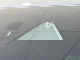 【i-ACTIVESENSE】走行中に前方の車両等を認識し、衝突しそうな時は警報とブレーキで衝突回避と被害軽減をアシスト。より安全にドライブをお楽しみいただけます。