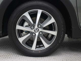 15インチアルミホイールを装着しています。タイヤサイズ185/60R15