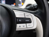 ◆アダプティブクルーズコントロール◆予め設定した車速内でクルマが自動的に加減速。前走車との適切な車間距離を維持しながら追従走行します。【LKAS】車線維持支援システムでステアリング操作を支援。