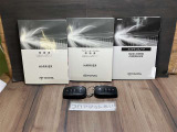 取扱い説明書もしっかり付いてます。中古車ですので、意外とない車も多いんですよ。