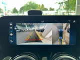 バックカメラにより駐車時の後方確認も楽にできます。