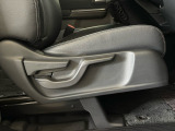 運転席シートのヘタリも少なく、目立つ汚れやシミ気になる臭い等も無くコンディション良好なお車です。