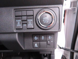 さまざまなシーンでドアの開閉を快適にする便利な機能を搭載!