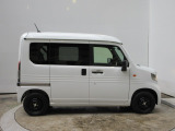 全長39cm、幅147cm、高さ196cmのお車になります。