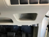 品質へのこだわり!フロアマットやシートなど車内をキレイに清掃し、ニオイや汚れなどを徹底的にクリーニングしてもらっております。室内はピカピカです☆